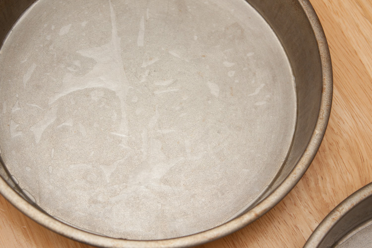 Greased and lined cake tin Cake and Cookie Recipes
